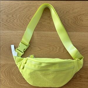 STEVE MADDEN neon Fanny bag